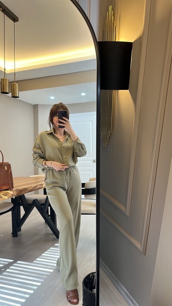 %100 PAMUKLU KÜF YEŞİLİ RENGİ BELİ LASTİKLİ PANTOLON ÖNÜ DÜĞMELİ GÖMLEK TAKIM