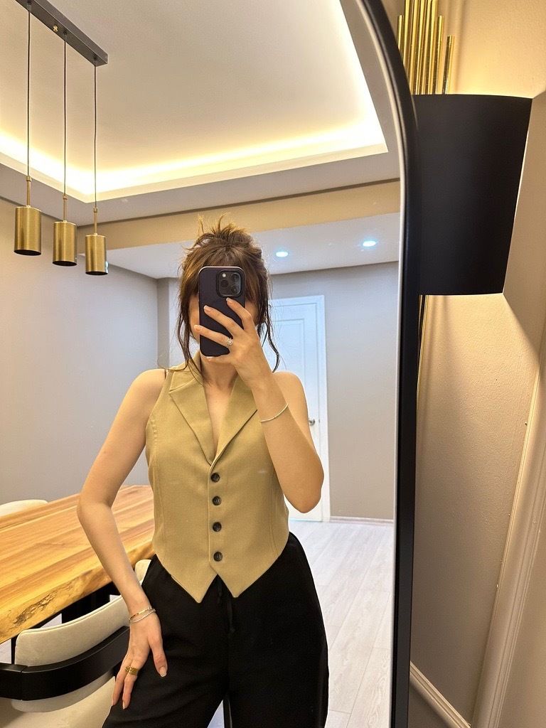 CAMEL DÜĞMELİ V KAYA ARKA DETAYI İPLİ YELEK